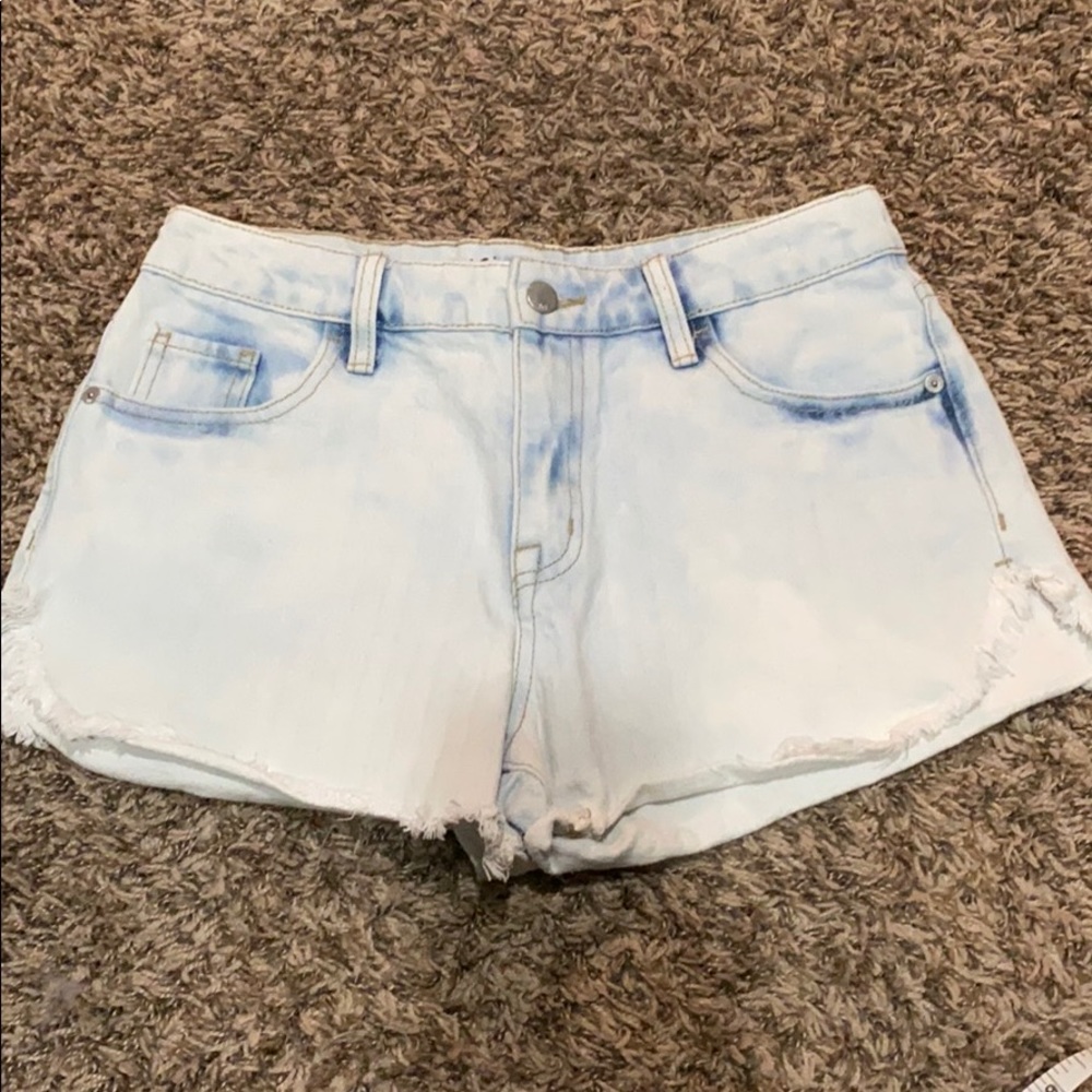 Mossimo high rise denim shorts, size 6/28